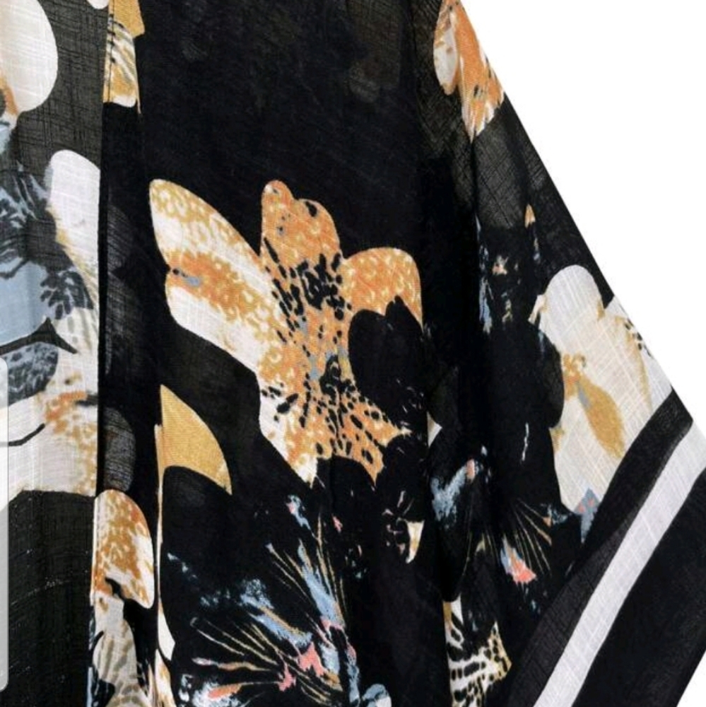 Kimono - Picture 3 of 3